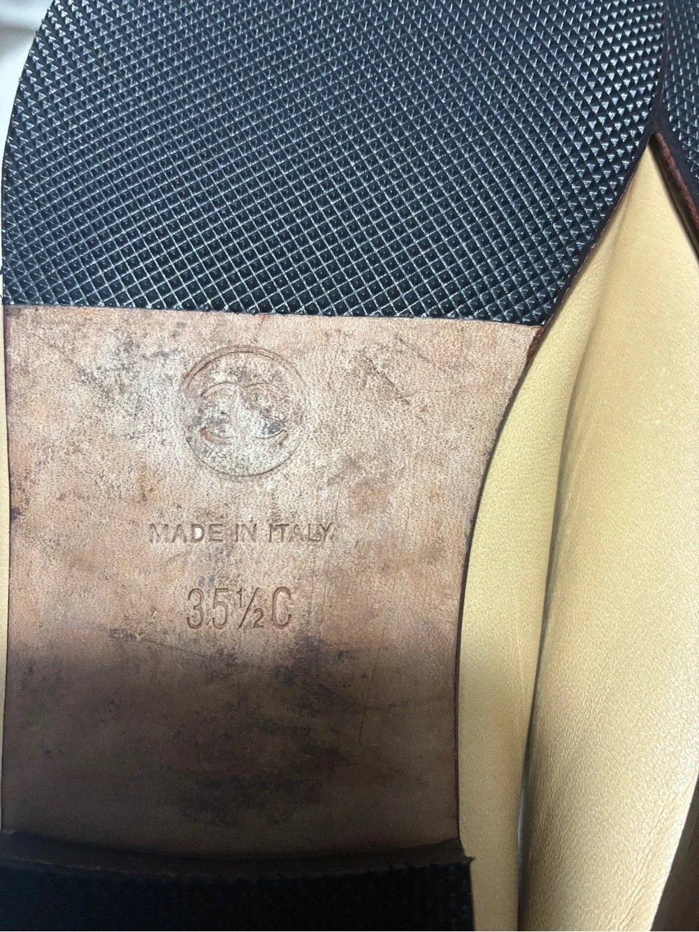 CHANEL Beige Leather Ballet Flats with Black Cap Toe